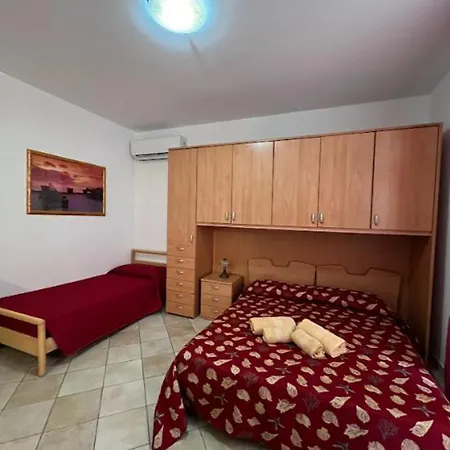 Pm 20 Via Fratelli Kennedy 3* Альгеро