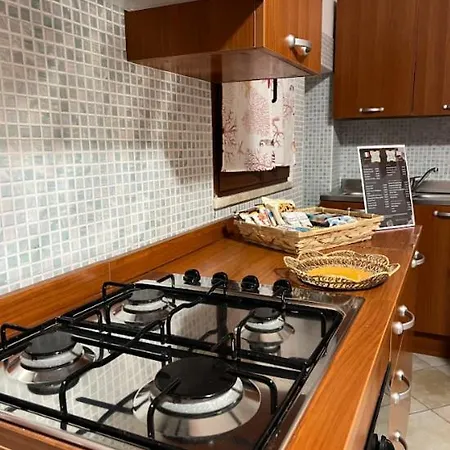 Pm 20 Via Fratelli Kennedy Bed & Breakfast 3*